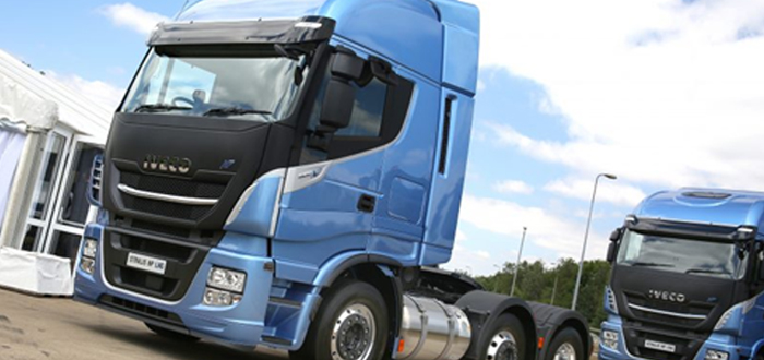 IVECO Launches First Pure Gas Powered 6×2 Tractor Unit For 44-Tonne Operation.