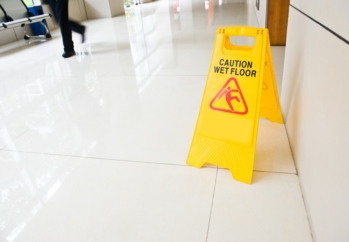 The Dangers of Slip Injuries in the Workplace: Understanding the Risks and Taking Action