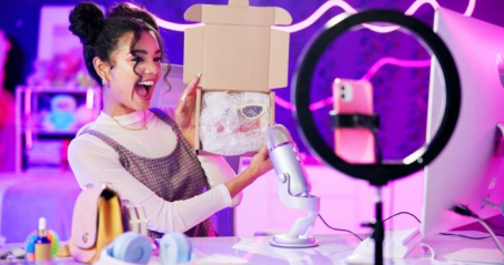 AUTHENTICITY SELLS: WHY GREAT INFLUENCER CAMPAIGNS DEPEND ON GREAT FULFILMENT